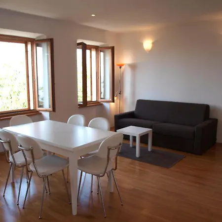 Apartman 36 *